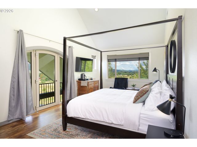 20300 Ne HIGHWAY 240, Newberg, OR 97132