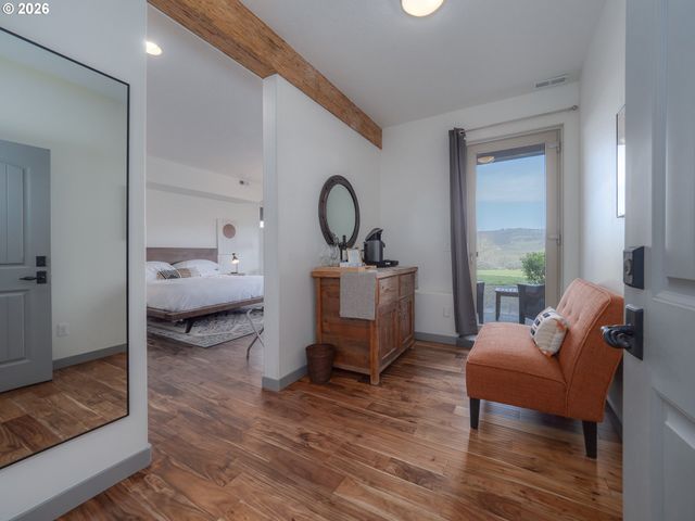 20300 Ne HIGHWAY 240, Newberg, OR 97132