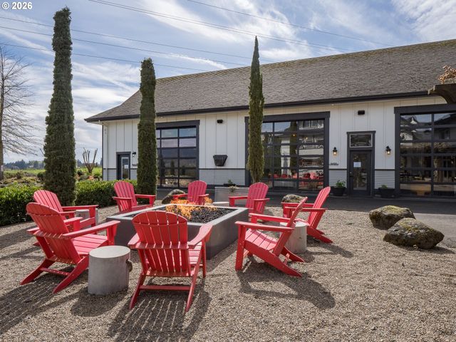 20300 Ne HIGHWAY 240, Newberg, OR 97132