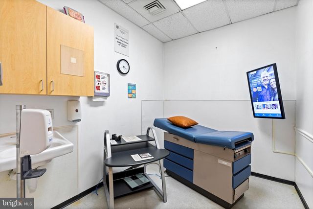 6829 GERMANTOWN AVE, Philadelphia, PA 19119