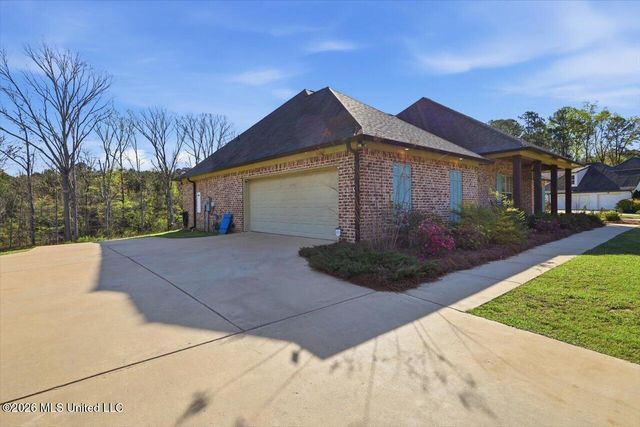 149 Dogwood Trace, Brandon, MS 39042