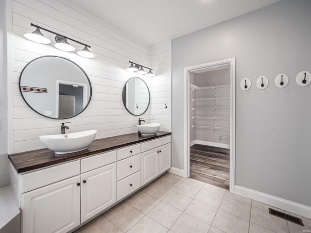 11307 PK Drive, Evansville, IN 47712