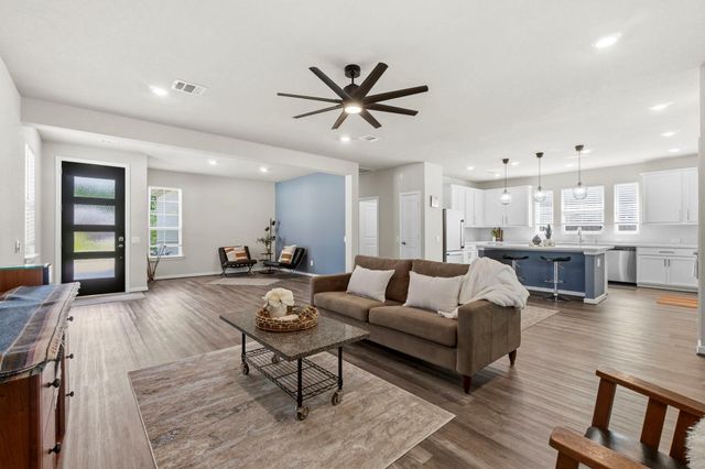 110 Passion Flower Cove, Montgomery, TX 77316