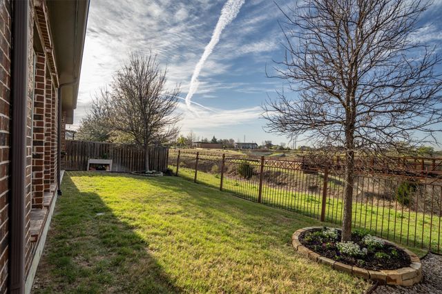 1647 Twistleaf Road, Northlake, TX 76226