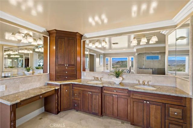 870 Avenida Acapulco, San Clemente, CA 92672
