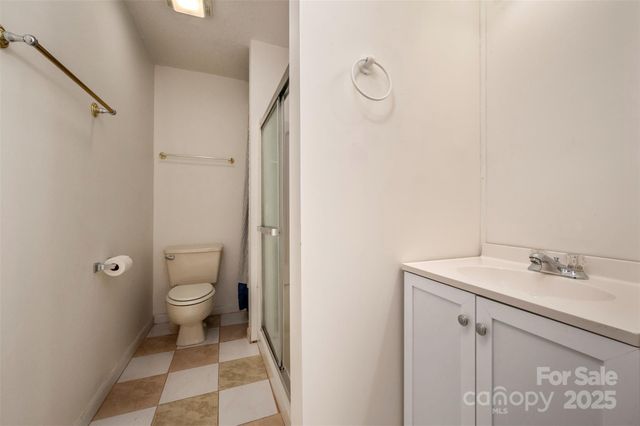 163 Woodland Drive, Columbus, NC 28722