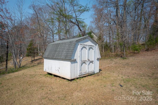 163 Woodland Drive, Columbus, NC 28722