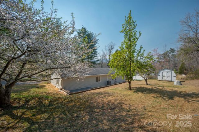 163 Woodland Drive, Columbus, NC 28722