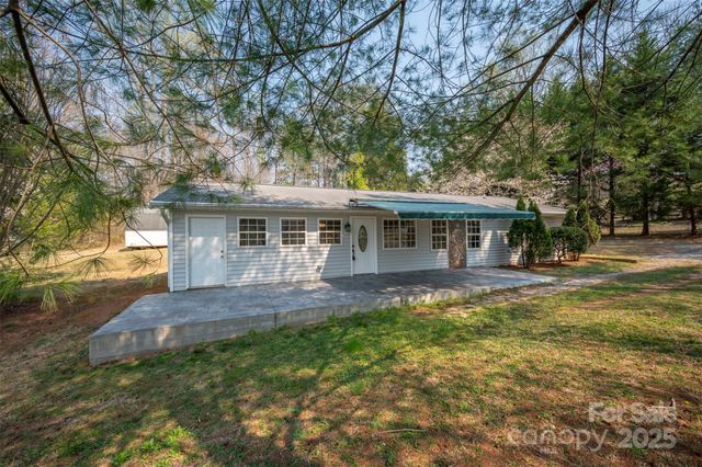 163 Woodland Drive, Columbus, NC 28722