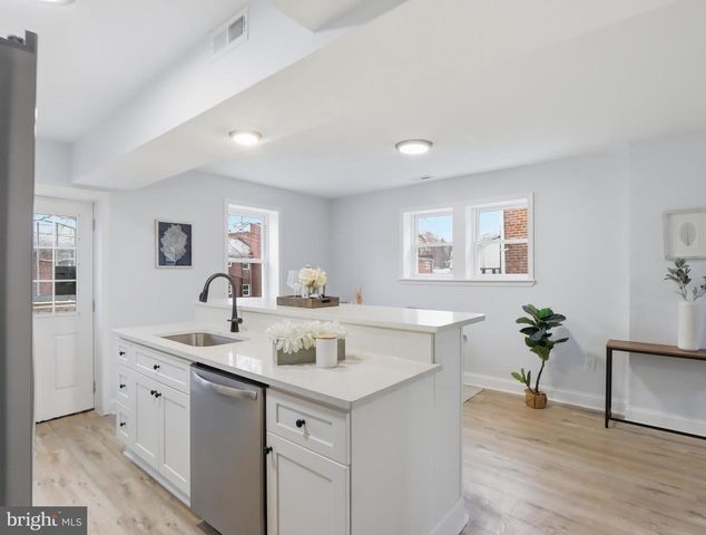 932 E 41ST ST, Baltimore, MD 21218