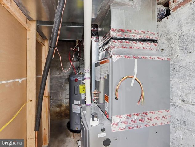 932 E 41ST ST, Baltimore, MD 21218