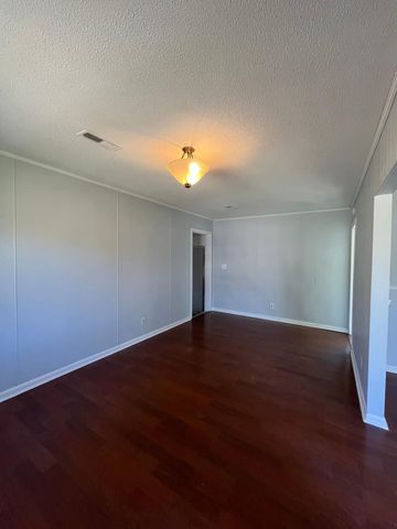 102 Wessex Drive, Goose Creek, SC 29445