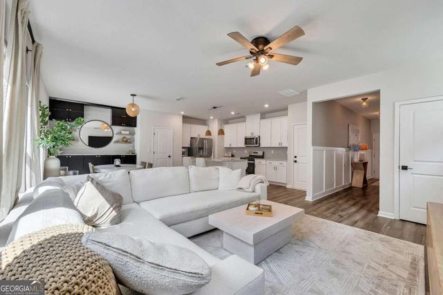 299 Wells Circle, Canton, GA 30114