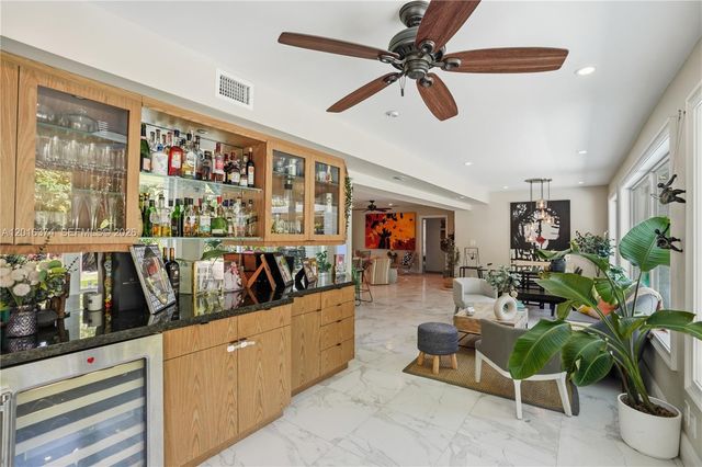 7830 SW 53rd Pl, Miami, FL 33143