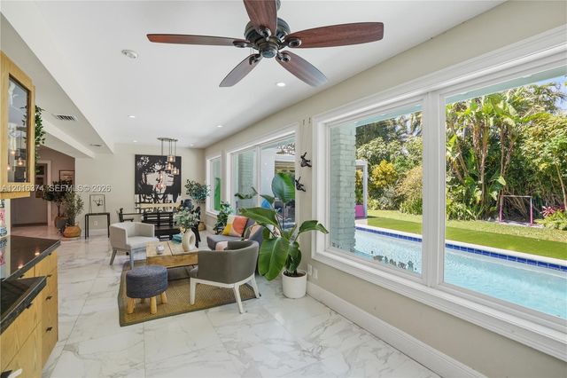 7830 SW 53rd Pl, Miami, FL 33143