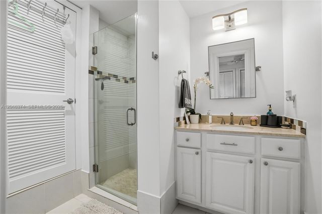 7830 SW 53rd Pl, Miami, FL 33143