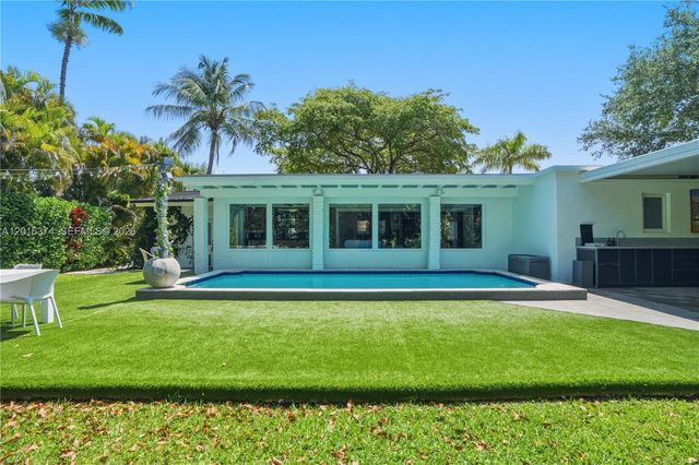 7830 SW 53rd Pl, Miami, FL 33143