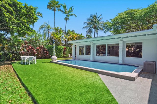 7830 SW 53rd Pl, Miami, FL 33143