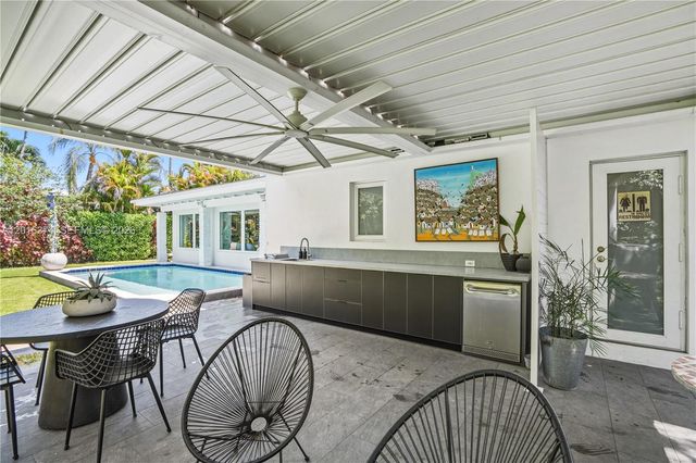 7830 SW 53rd Pl, Miami, FL 33143