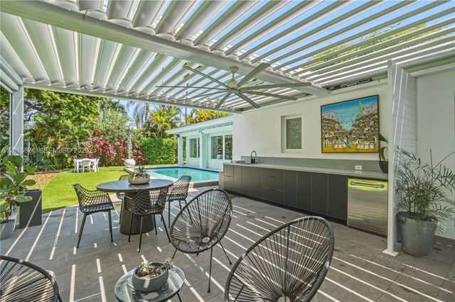 7830 SW 53rd Pl, Miami, FL 33143
