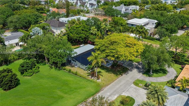 7830 SW 53rd Pl, Miami, FL 33143