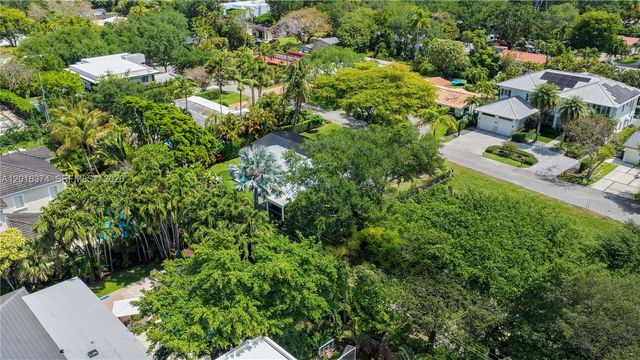7830 SW 53rd Pl, Miami, FL 33143