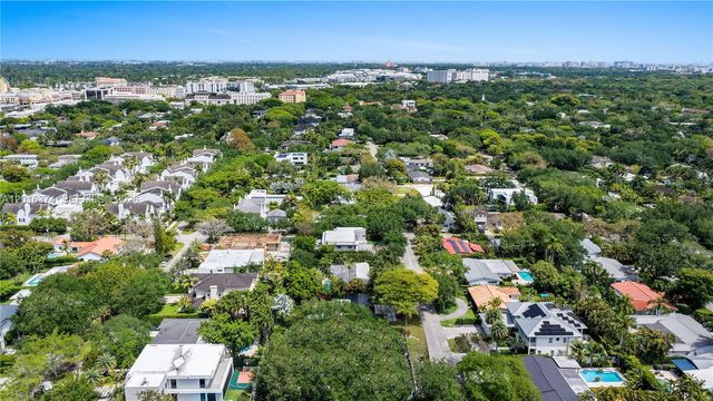7830 SW 53rd Pl, Miami, FL 33143