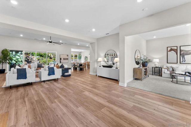 2935 Side Saddle Ln, Escondido, CA 92029