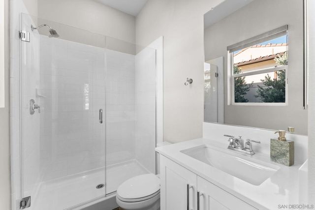 2935 Side Saddle Ln, Escondido, CA 92029