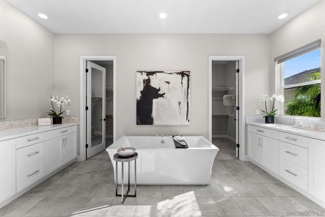 2935 Side Saddle Ln, Escondido, CA 92029