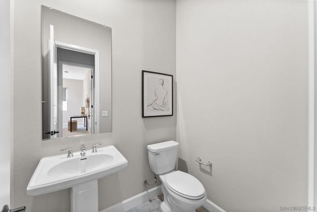 2935 Side Saddle Ln, Escondido, CA 92029