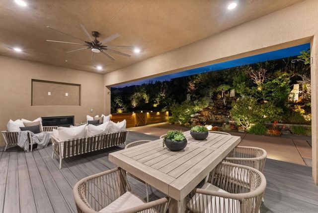 2935 Side Saddle Ln, Escondido, CA 92029