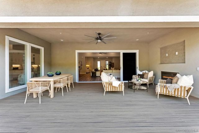 2935 Side Saddle Ln, Escondido, CA 92029