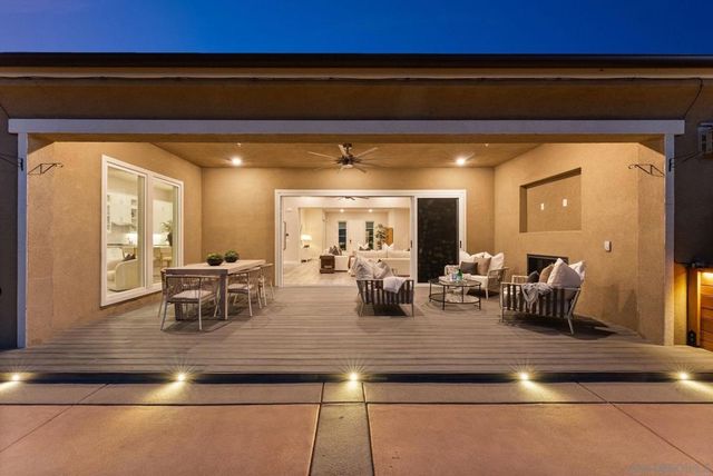 2935 Side Saddle Ln, Escondido, CA 92029