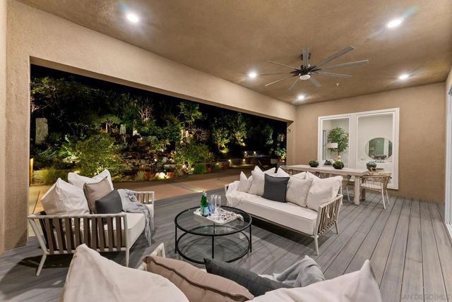 2935 Side Saddle Ln, Escondido, CA 92029