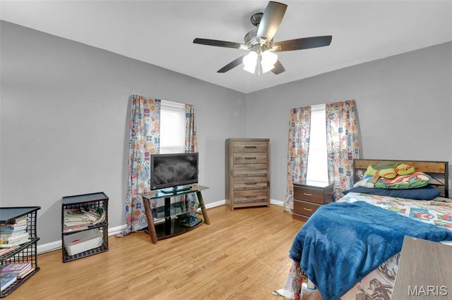 22 Green Acres Road, Bellefontaine Nghbrs, MO 63137