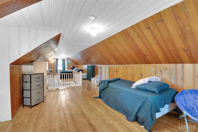 22 Green Acres Road, Bellefontaine Nghbrs, MO 63137