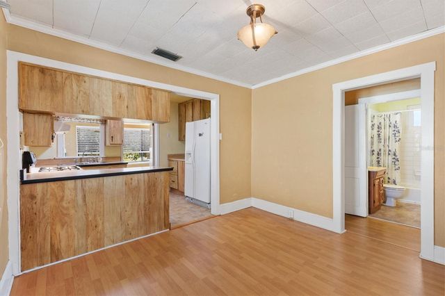 2000 SOUTH STREET, Leesburg, FL 34748