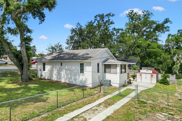 2000 SOUTH STREET, Leesburg, FL 34748