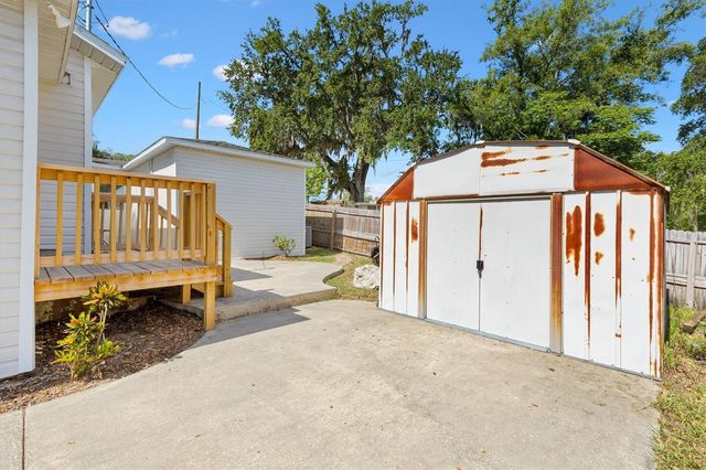 2000 SOUTH STREET, Leesburg, FL 34748