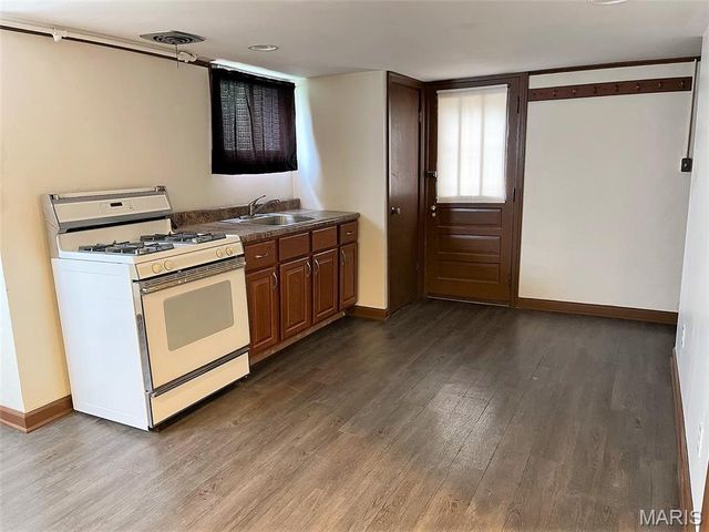 602 BOENECKE Court, Bella Villa, MO 63125
