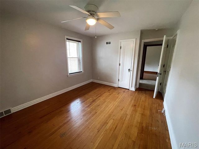 602 BOENECKE Court, Bella Villa, MO 63125
