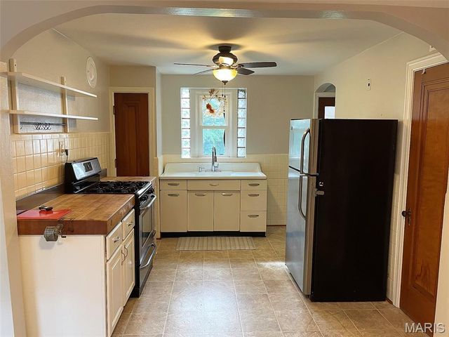 602 BOENECKE Court, Bella Villa, MO 63125