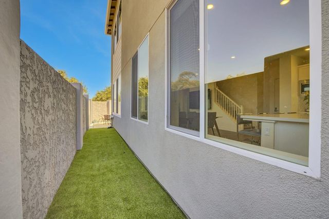 6123 Sandpiper Road, Dublin, CA 94568