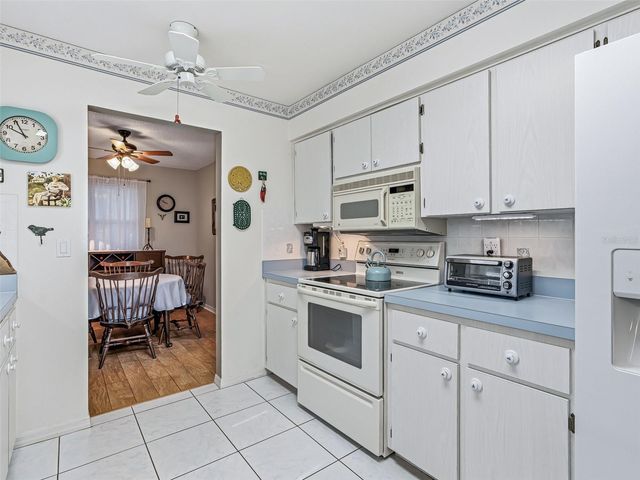 2107 GREENLAW COURT, Leesburg, FL 34788