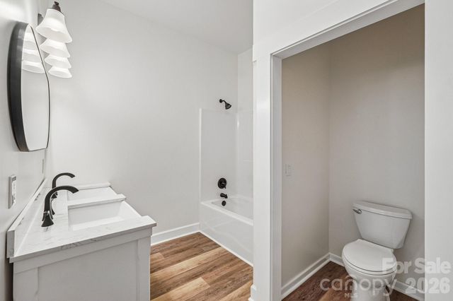 616 14th Street SW, Hickory, NC 28602