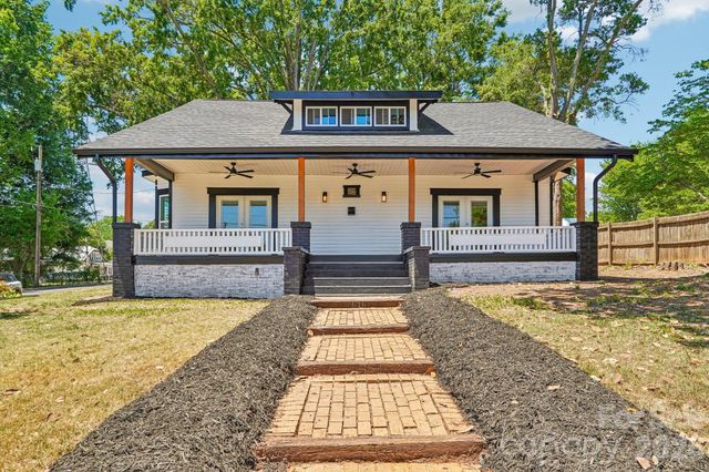 616 14th Street SW, Hickory, NC 28602