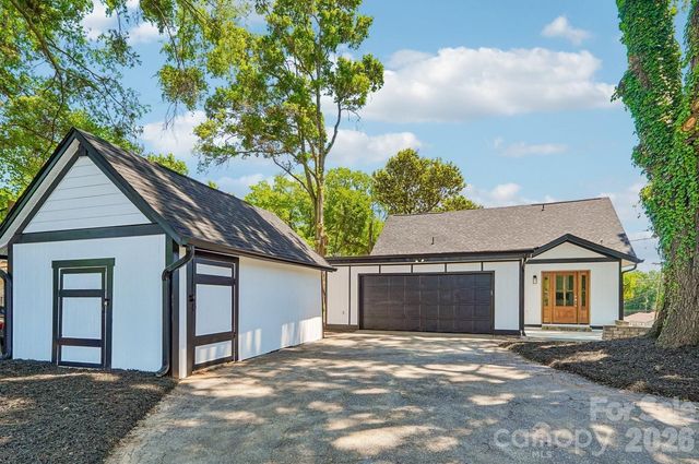616 14th Street SW, Hickory, NC 28602