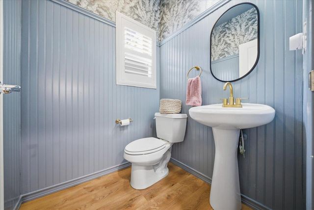 1904 Glenmark Way, Roseville, CA 95747