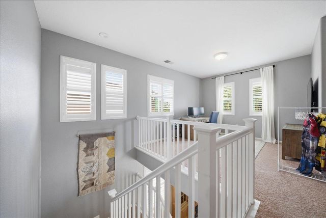 1904 Glenmark Way, Roseville, CA 95747